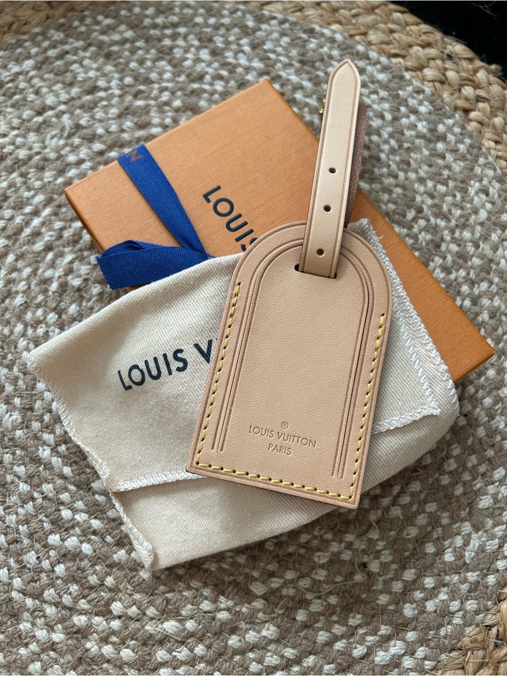NWOT ⭐️Authentic ⭐️ Louis Vuitton Vachetta Leather Luggage Tag